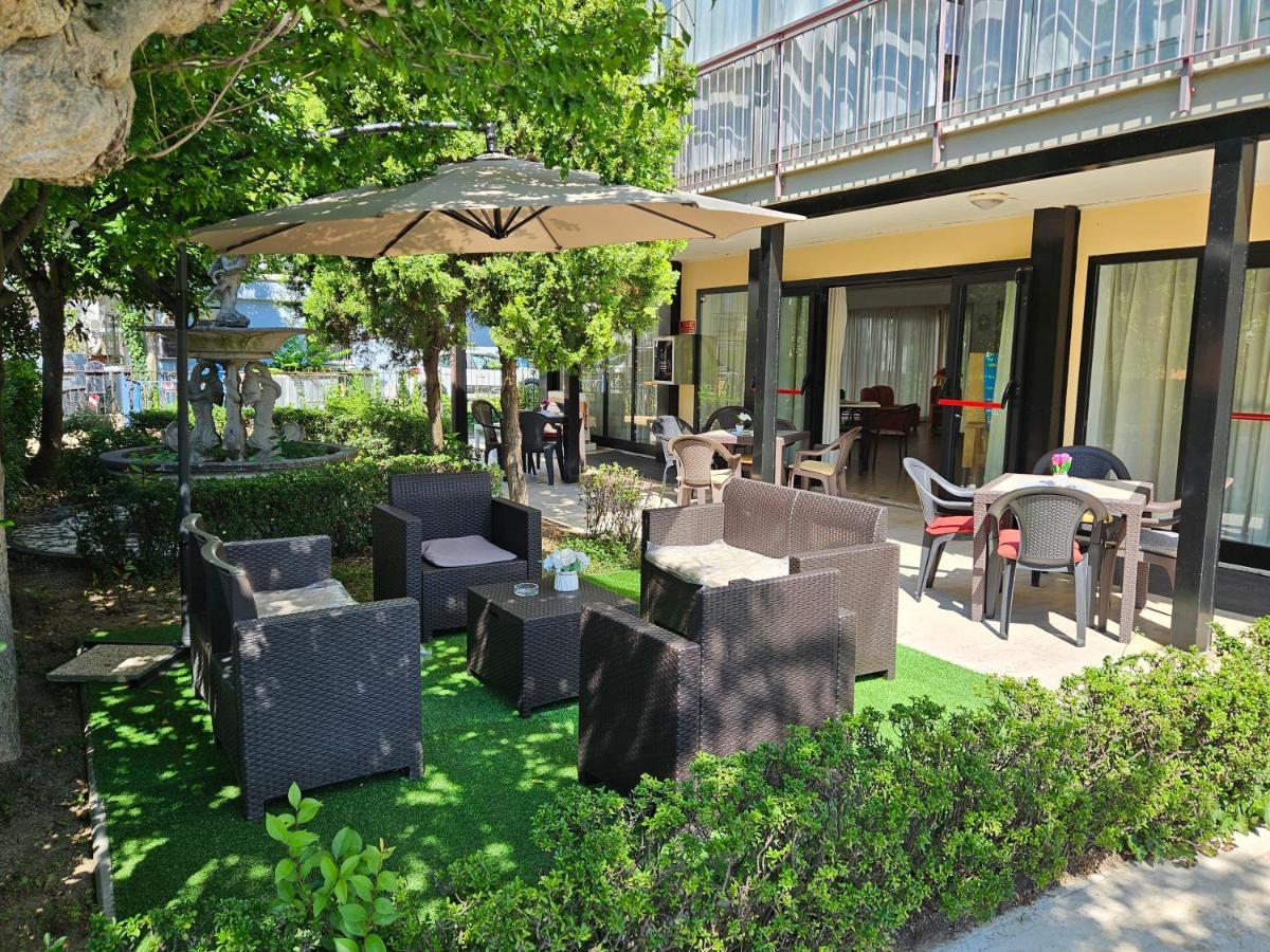 Hotel Paradiso Rimini Exteriér fotografie
