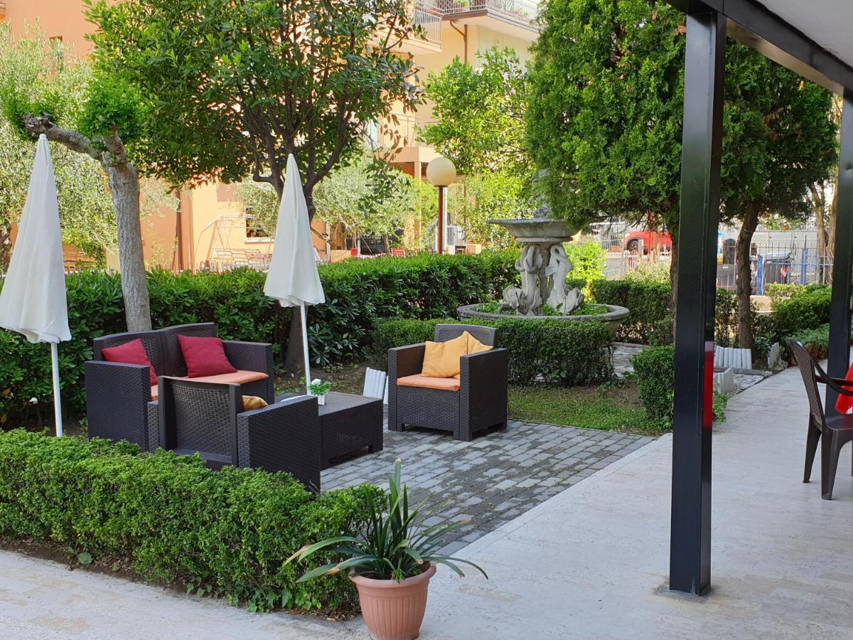 Hotel Paradiso Rimini Exteriér fotografie